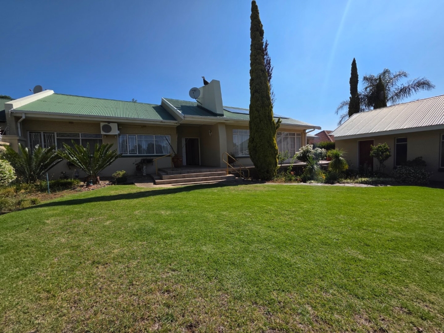 4 Bedroom Property for Sale in Dan Pienaar Free State